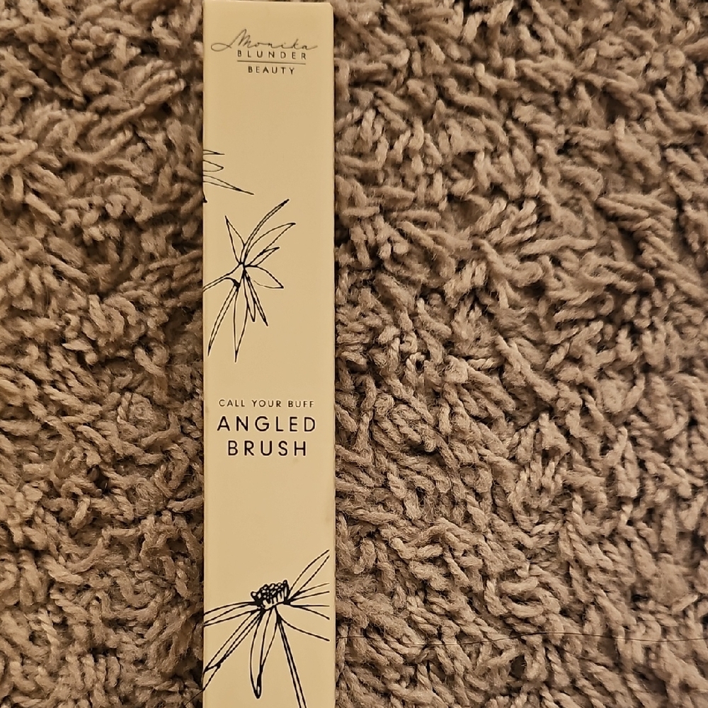 Monika Blunder Call Your Buff Angled Brush NIB